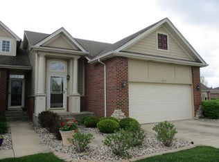 8713 Lake Hills Dr, Saint John, IN