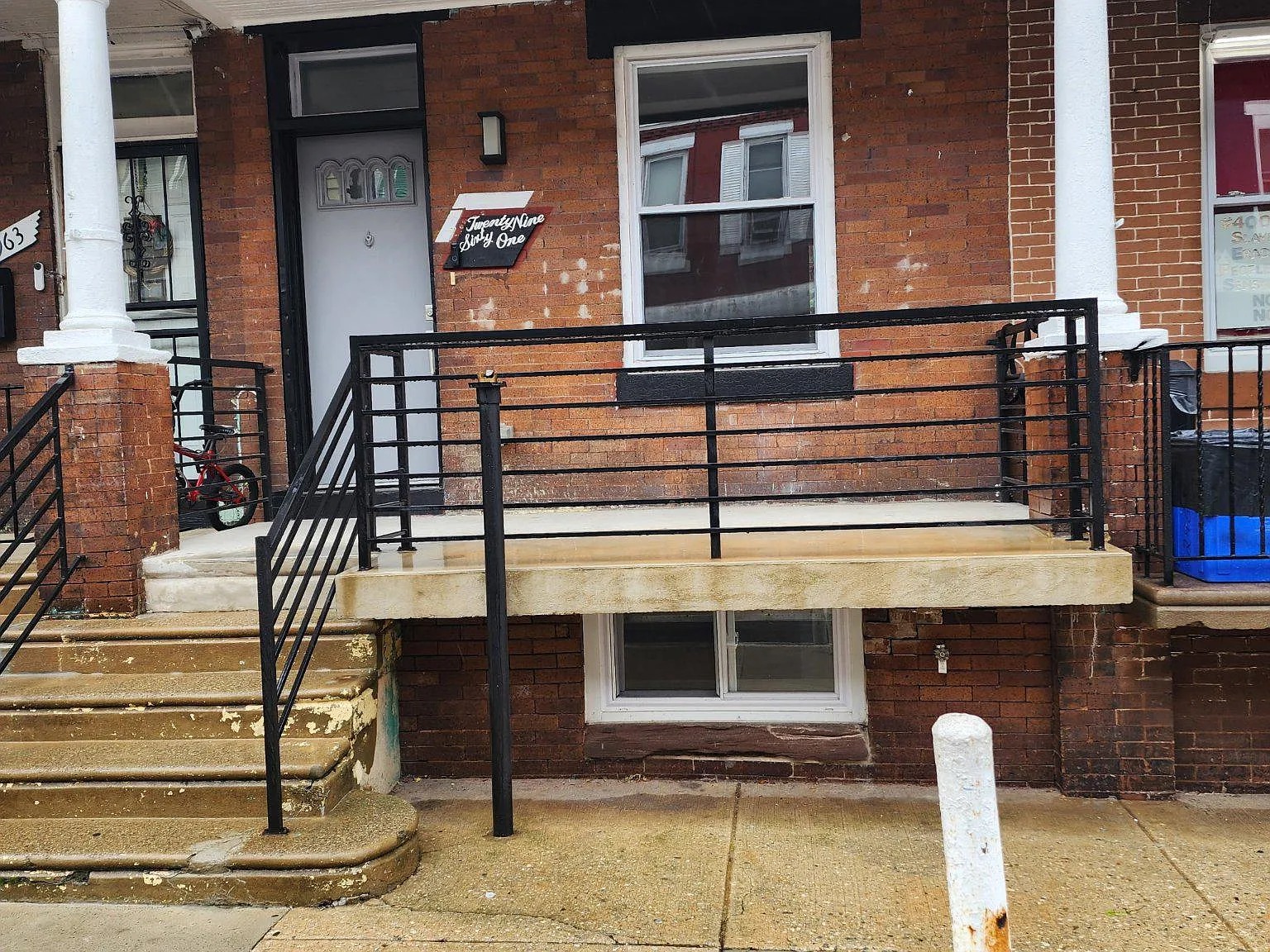 3 bed, 2.0 bath, 1982 sqft, $1,650 — Photo 1