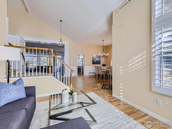 5th image of 821 Pinehurst Ct