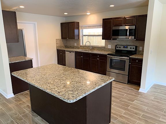 2nd image of 3209 Heartwood Ave
