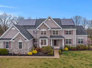 12 Remy Ct, Belle Mead, NJ 08502