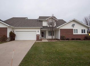 5090 Cleburne Ct, Pleasant Hill, IA 50327