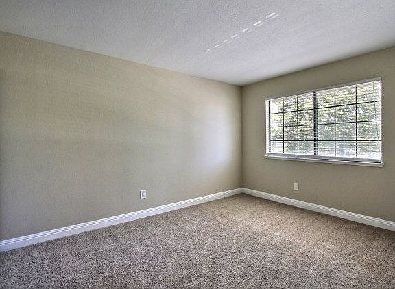 2nd image of 1752 River Birch Dr