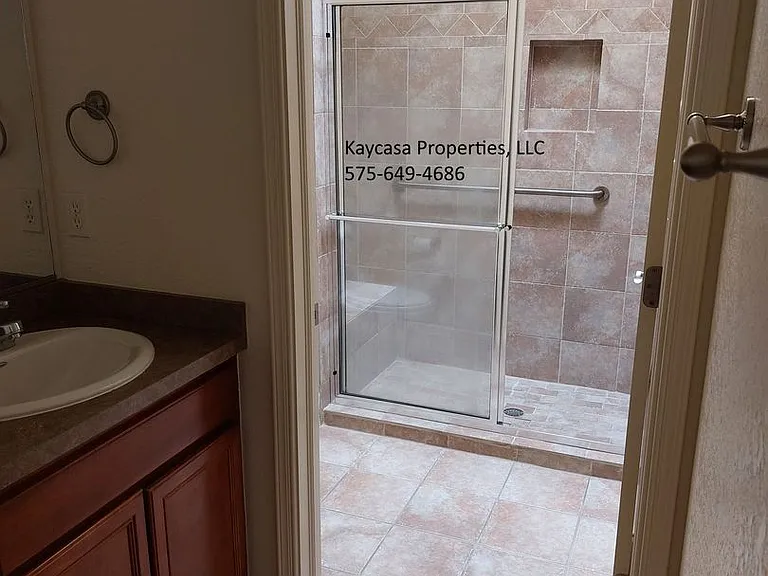 2417 Cortina Mnr — Photo 17