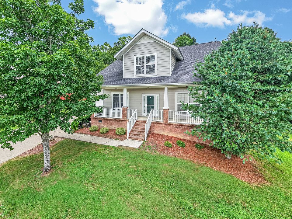 1st image of 606 Excalibur Ct