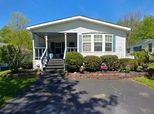 611 Sycamore Ln, Utica, NY 13502