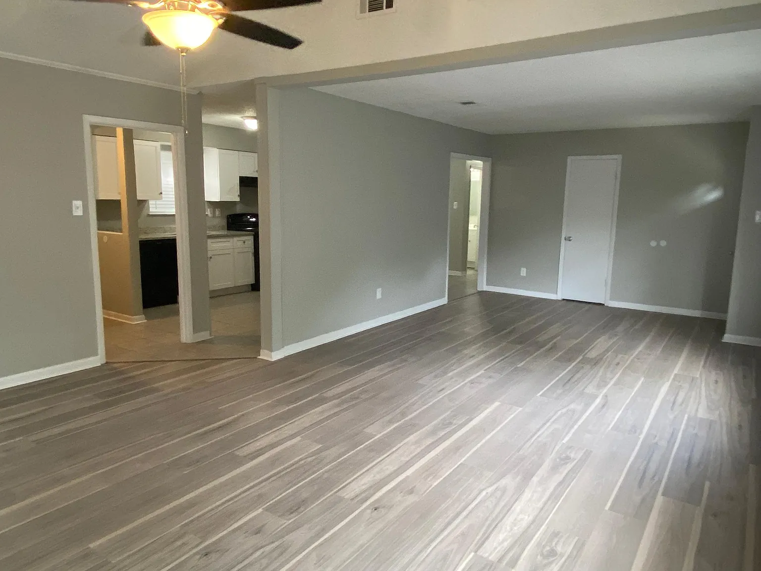 3 bed, 1552 sqft, $1,600 — Photo 3
