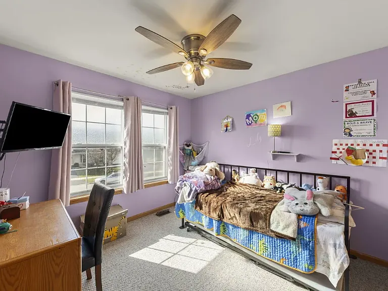 1989 Waverly Way — Photo 17