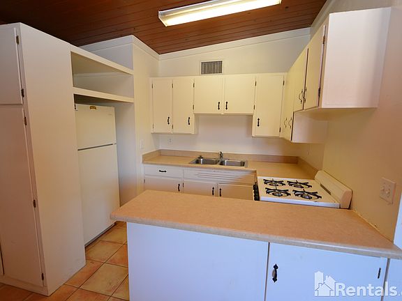 3rd image of 3527 E Florence Dr