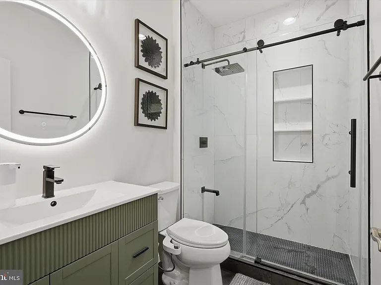 42522 Stratford Landing Dr — Photo 18