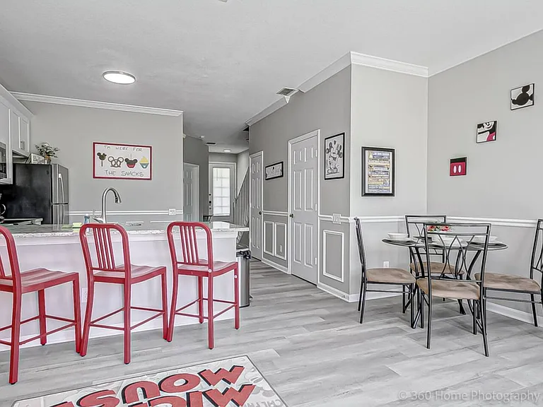 Silver Palm Dr — Photo 25