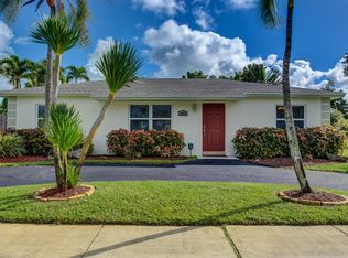 19450 Delaware Cir, Boca Raton, FL 33434
