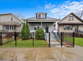 8212 S Saginaw Ave, Chicago, IL 60617