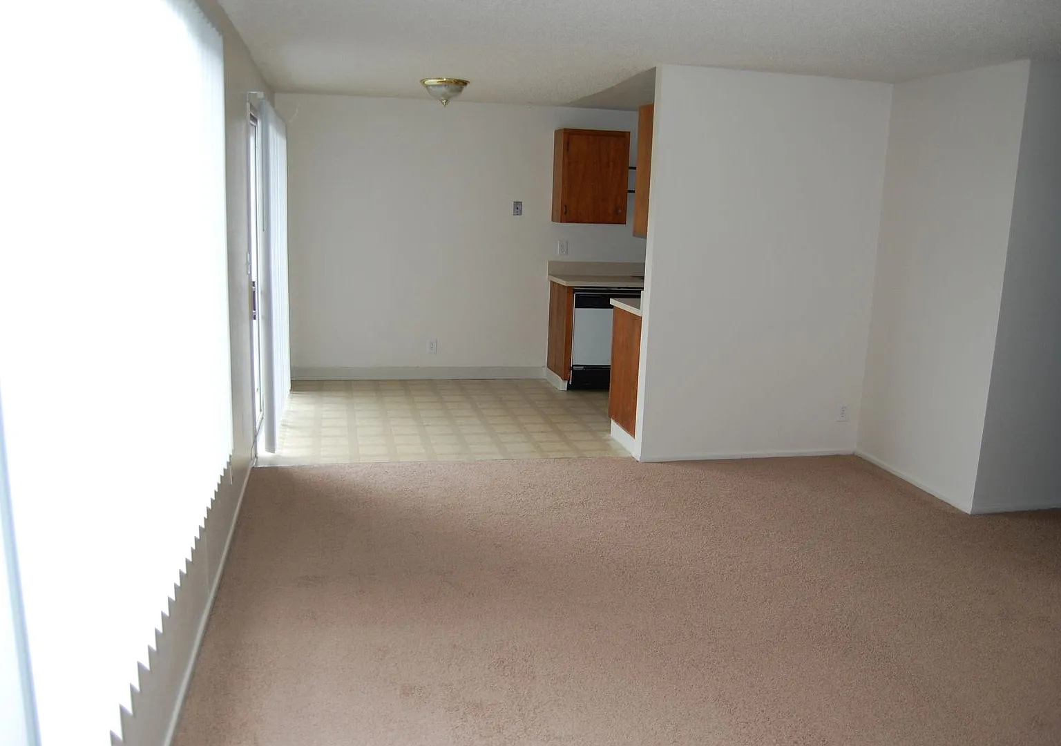 Spacious One & Two Bed Units in a Quite complex with Porches and Covered Off Street Parking — Photo 1