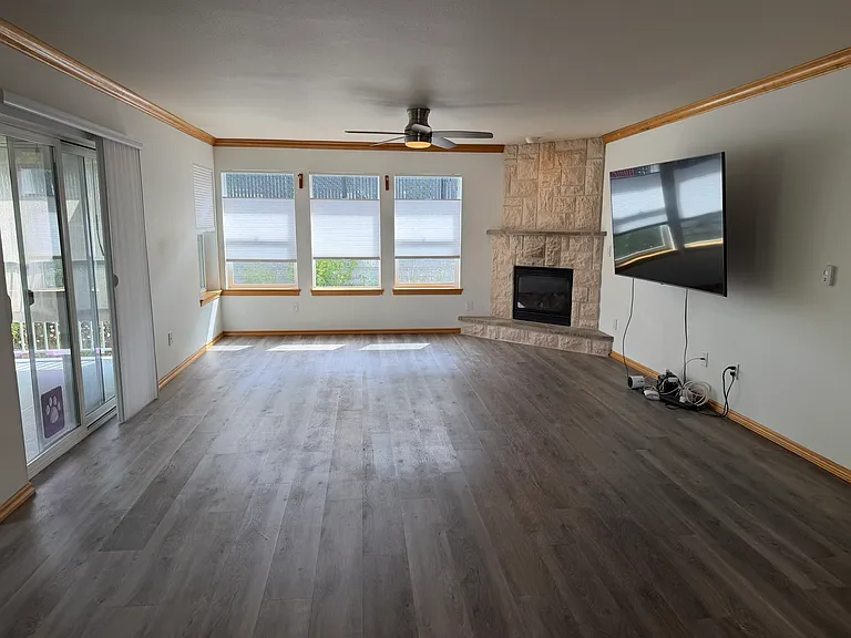 246 Prince Ave #201 — Photo 13
