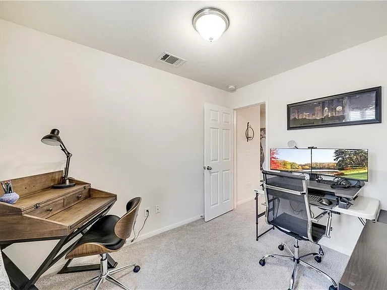 1701 S Bell Blvd #302 — Photo 9