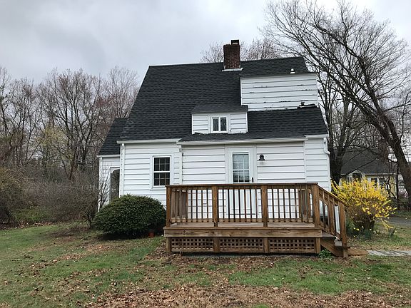 Large yard & deck face South
