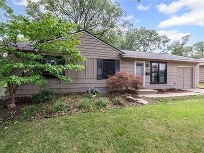 8751 Goddard St, Overland Park, KS, 66214