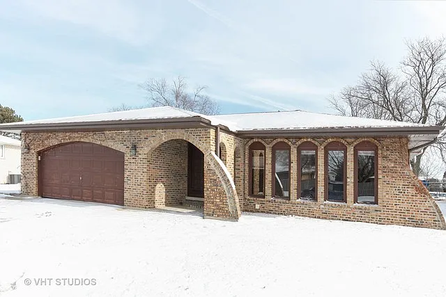 15211 Sunset Ridge Dr photo 1