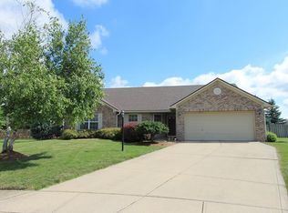 9940 Glenburr Ct, Fishers, IN 46038