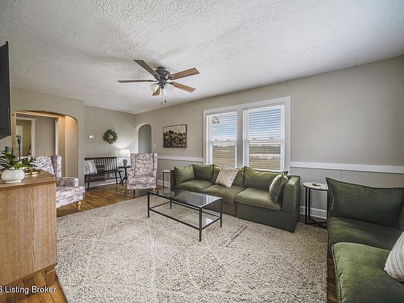 4th image of 2767 Bardstown Trl