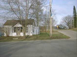 312 N 2nd St, Harrison, MI 48625