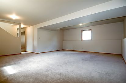 5th image of 31 N Poplar Ave