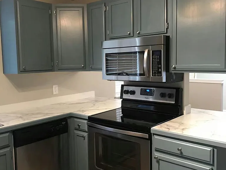 1410 S 32nd Ave — Photo 5