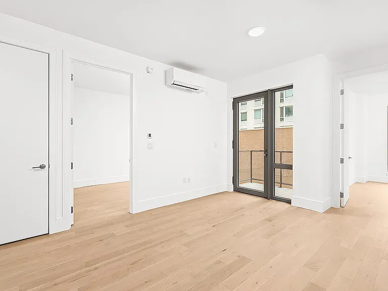 151 S Elliott Pl #6B — Photo 1