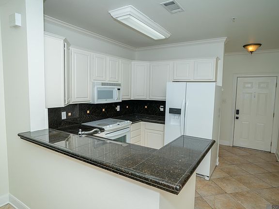 5th image of 12386 River Highlands Dr Unit B