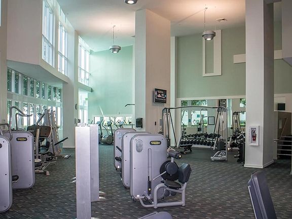 4th image of 1900 N Bayshore Dr #327