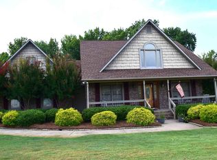 129 Stonehedge Dr, Inman, SC 29349