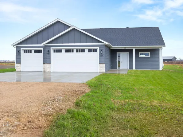603 Blaine St N, Colfax, ND 58018