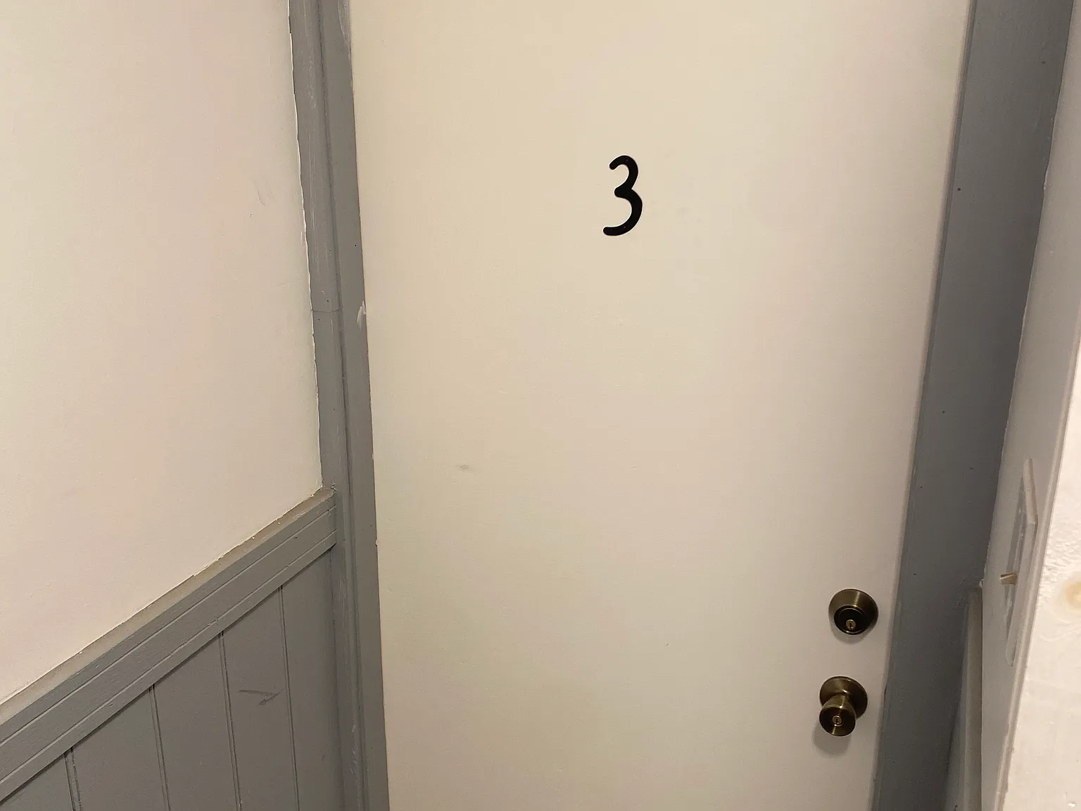 3 bed, 915 sqft, $2,600 — Photo 2