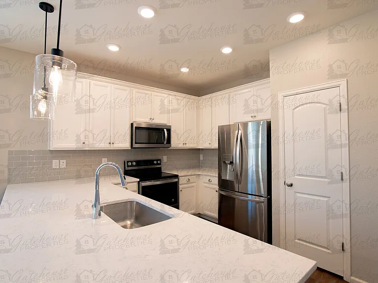10294 E 59th Ave — Photo 12