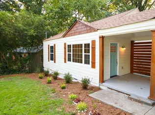 2473 Hillcrest Dr, East Pt, GA