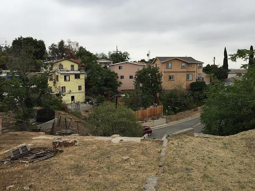 2nd image of 943 Van Pelt Ave