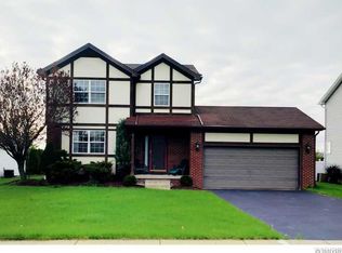 5146 Briercliff Dr, Hamburg, NY 14075