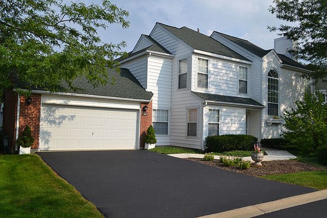 1st image of 111 Woodbury Ln