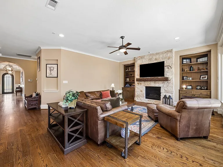 1360 Chippendale Rd — Photo 14