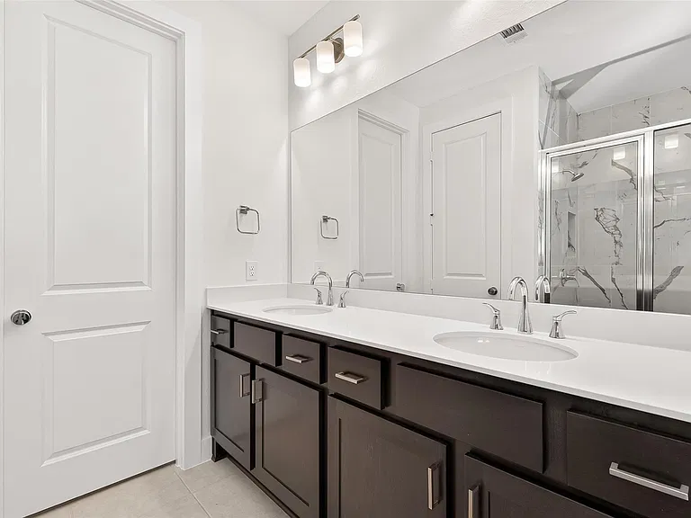 4916 Northern Woods Dr — Photo 37