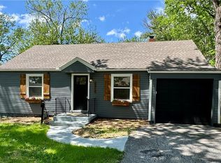 5312 Reeds Rd, Mission, KS 66202