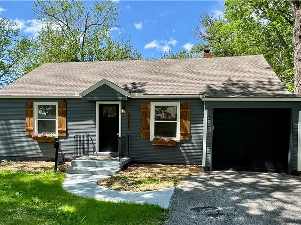 5312 Reeds Rd, Mission, KS 66202