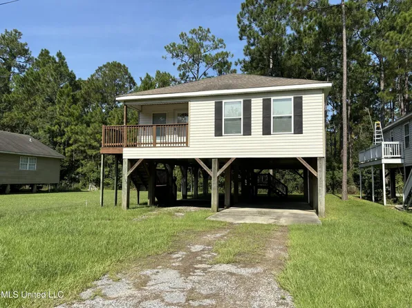 7199 Tunica St, Bay Saint Louis, MS 39520