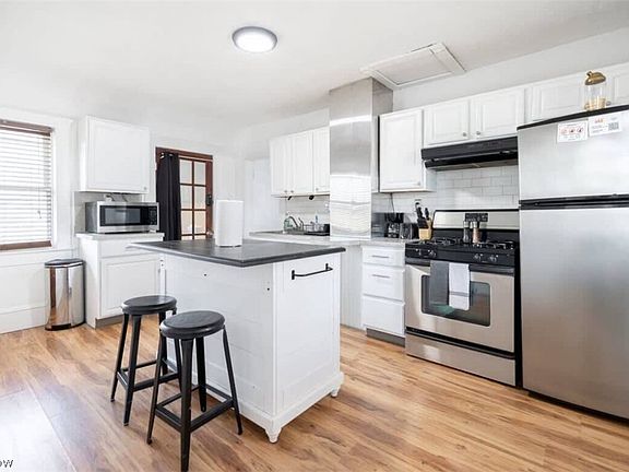 4th image of 3702 W 15th St
