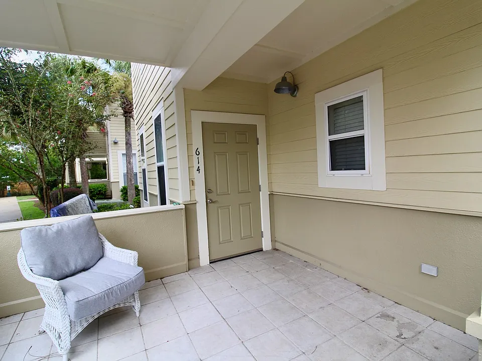 30 N Wildflower Dr #614