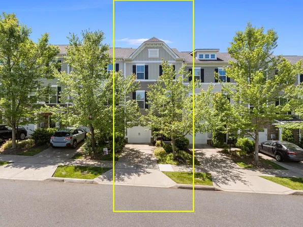 237 Pebble Beach Ct, Charlottesville, VA 22901