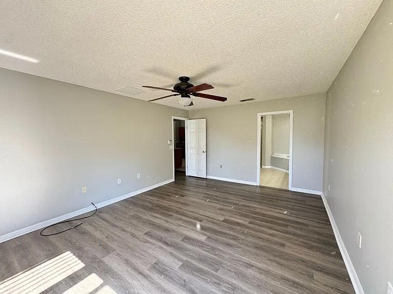 639 Bittern Ct — Photo 28