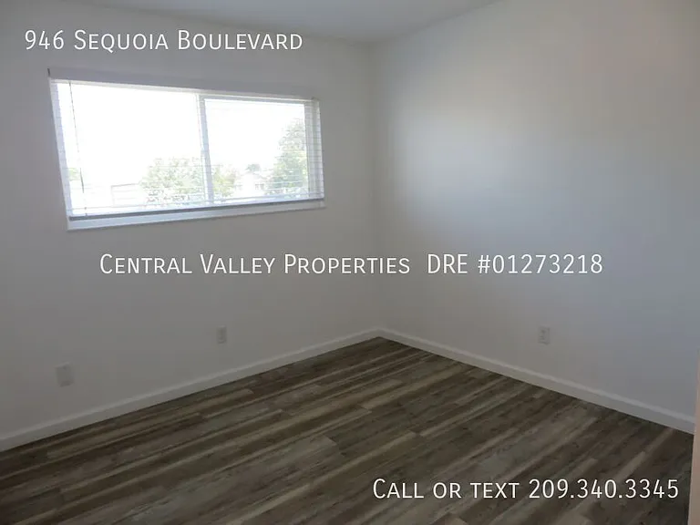 946 Sequoia Blvd — Photo 17