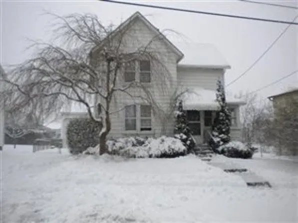220 Orchard St, Fairport Harbor, OH 44077